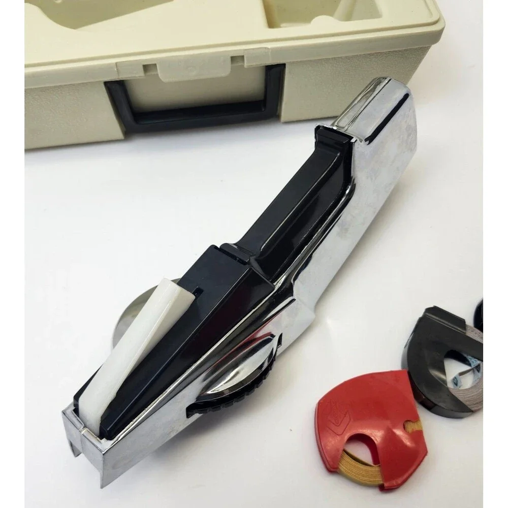 Dymo 1550 embossed
